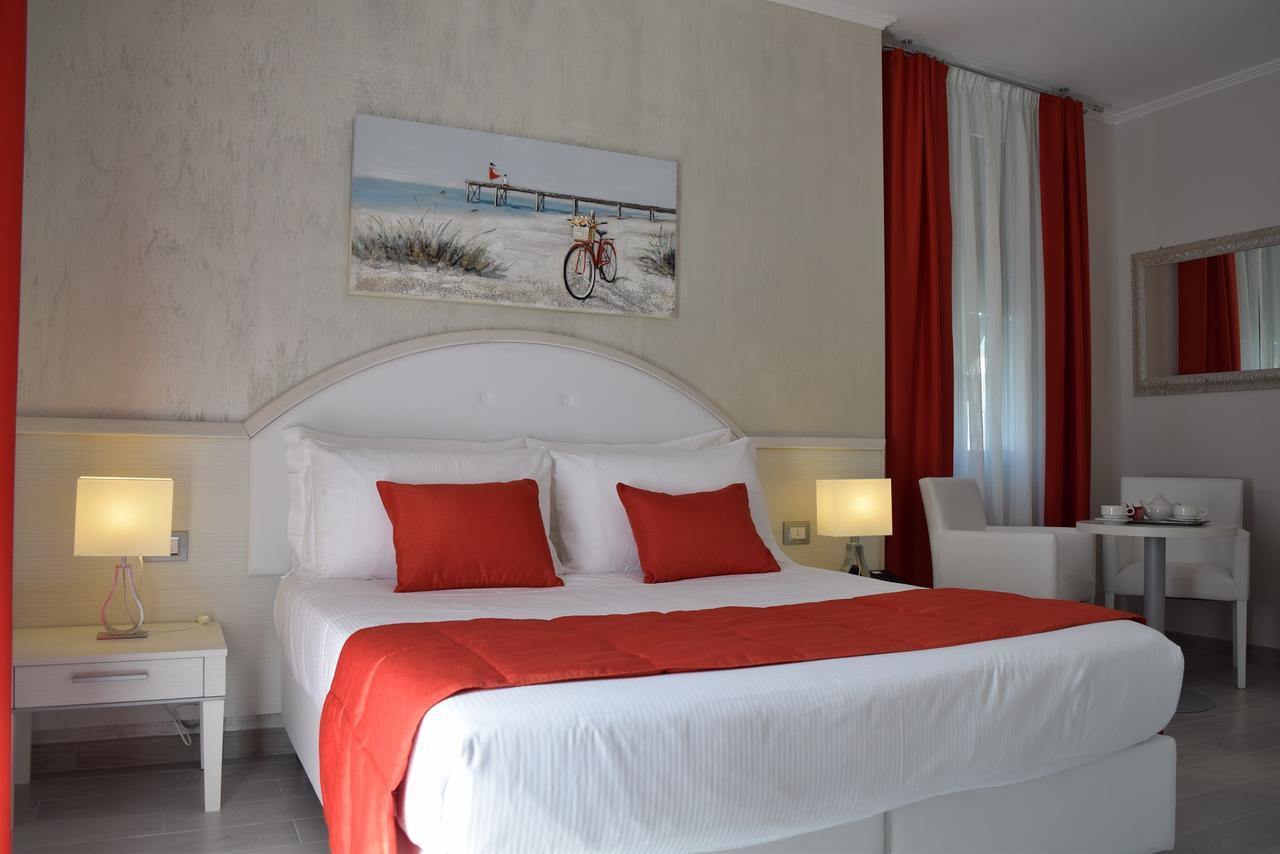 Hotel Lido Варацце Экстерьер фото